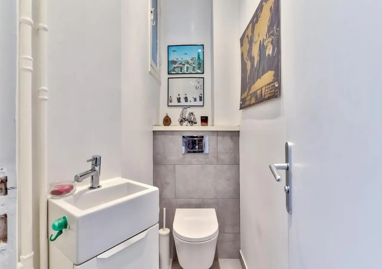 Bright & Modern Flat In Le Marais - An Ecoloflat Apartment Paris